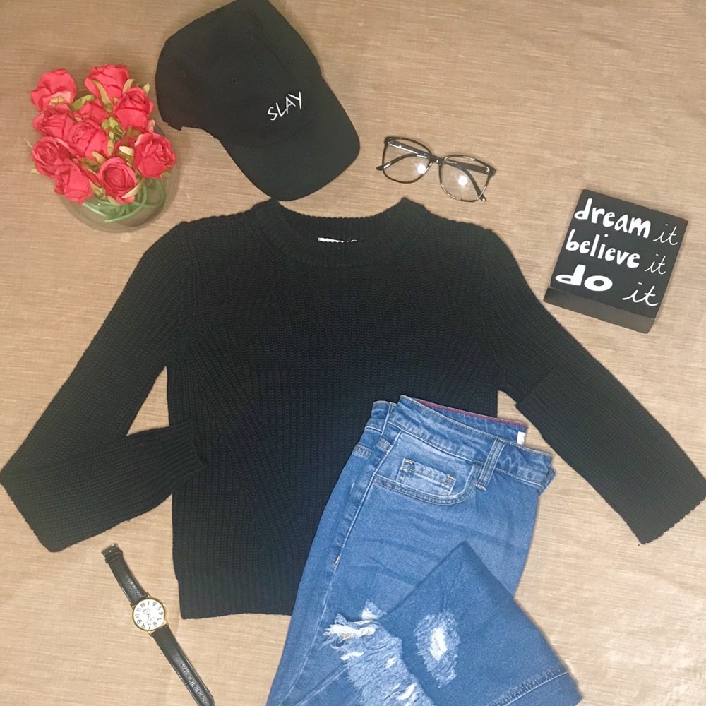 🌻H&M Basic Knit Crew Neck Sweater